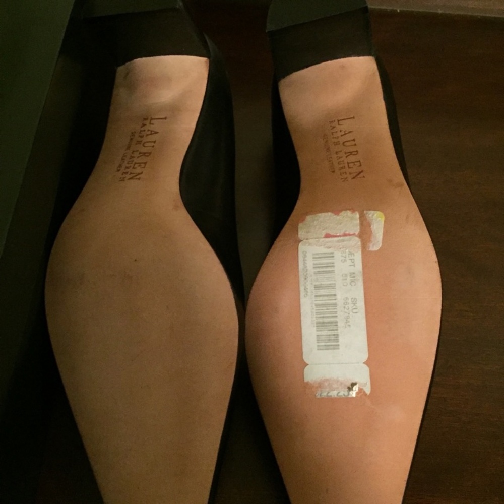 Shoes - Picture 3 of 4